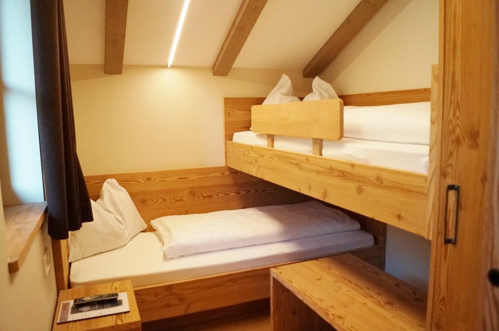Hotel Laurin ตีเรส ภายนอก รูปภาพ