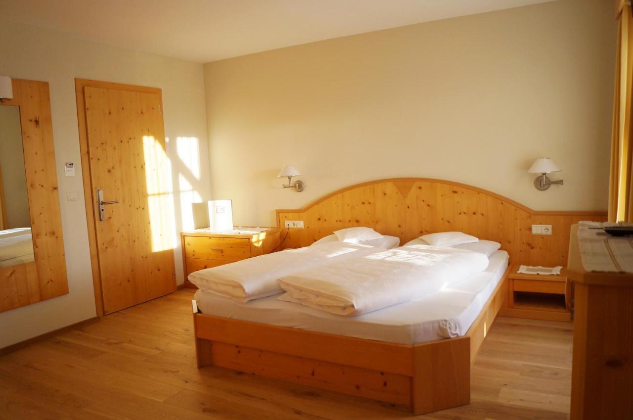 Hotel Laurin ตีเรส ภายนอก รูปภาพ